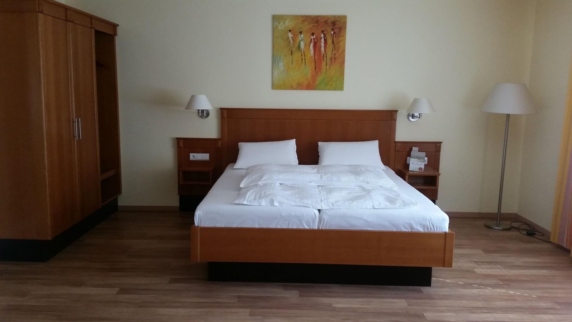 Apartment Hotel Kral - Business Hotel & Serviced Apartments Erlangen Zewnętrze zdjęcie