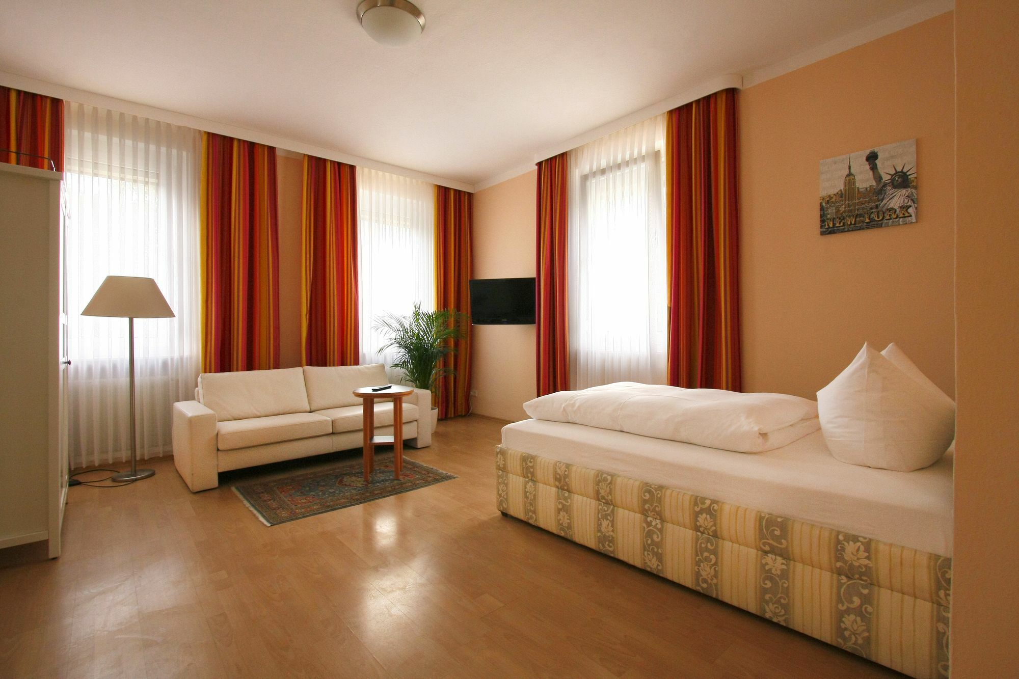 Apartment Hotel Kral - Business Hotel & Serviced Apartments Erlangen Zewnętrze zdjęcie